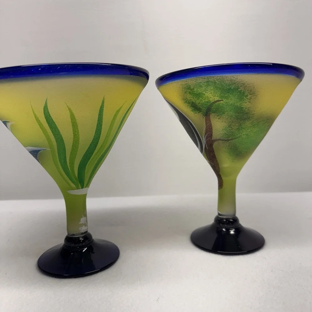 Unbranded Tropical‎ Martini Glasses Set of 2 Yellow Blue Fish Toucan Summer Tiki